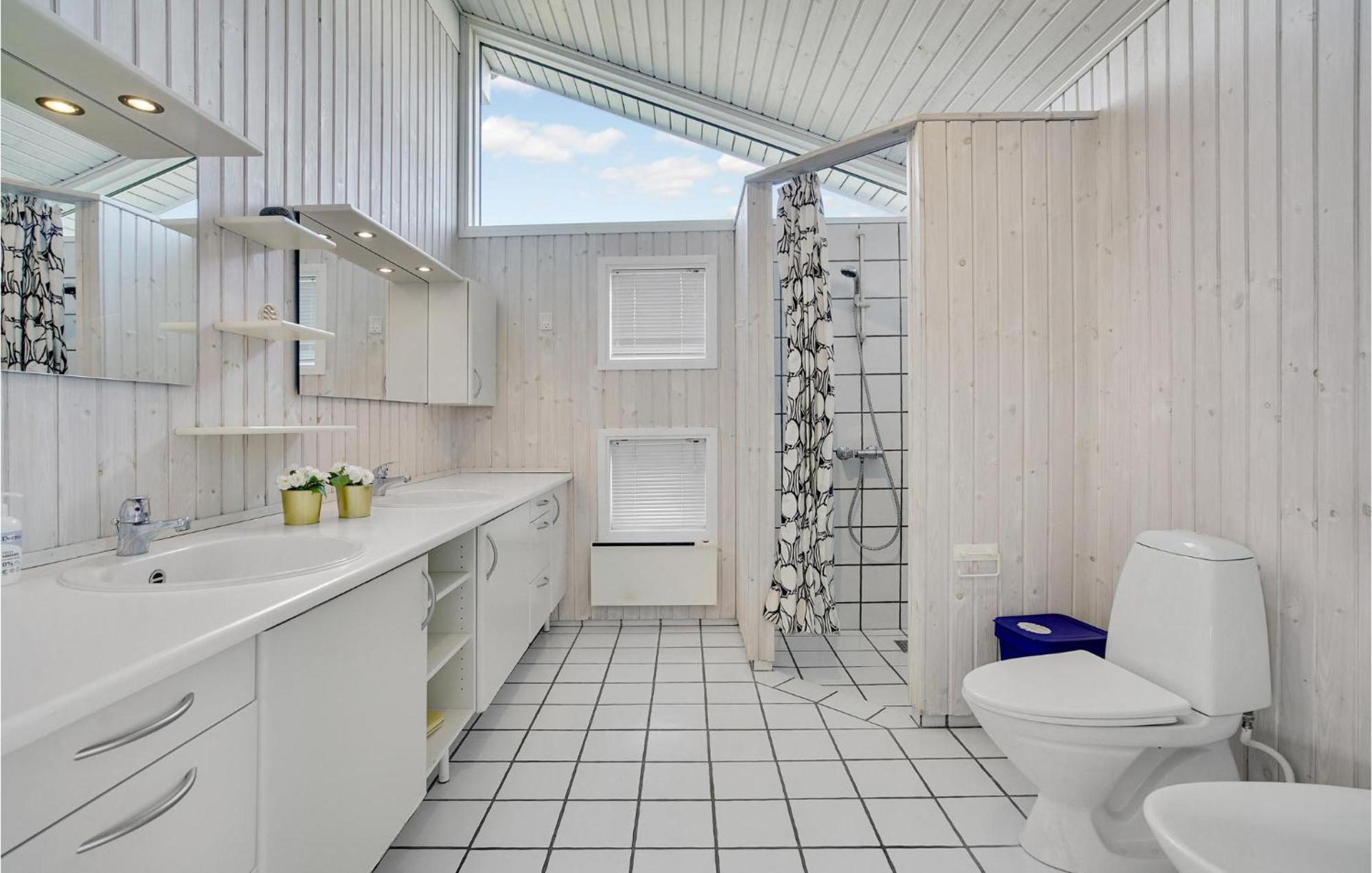 Awesome Home In Stroby With Wifi ภายนอก รูปภาพ