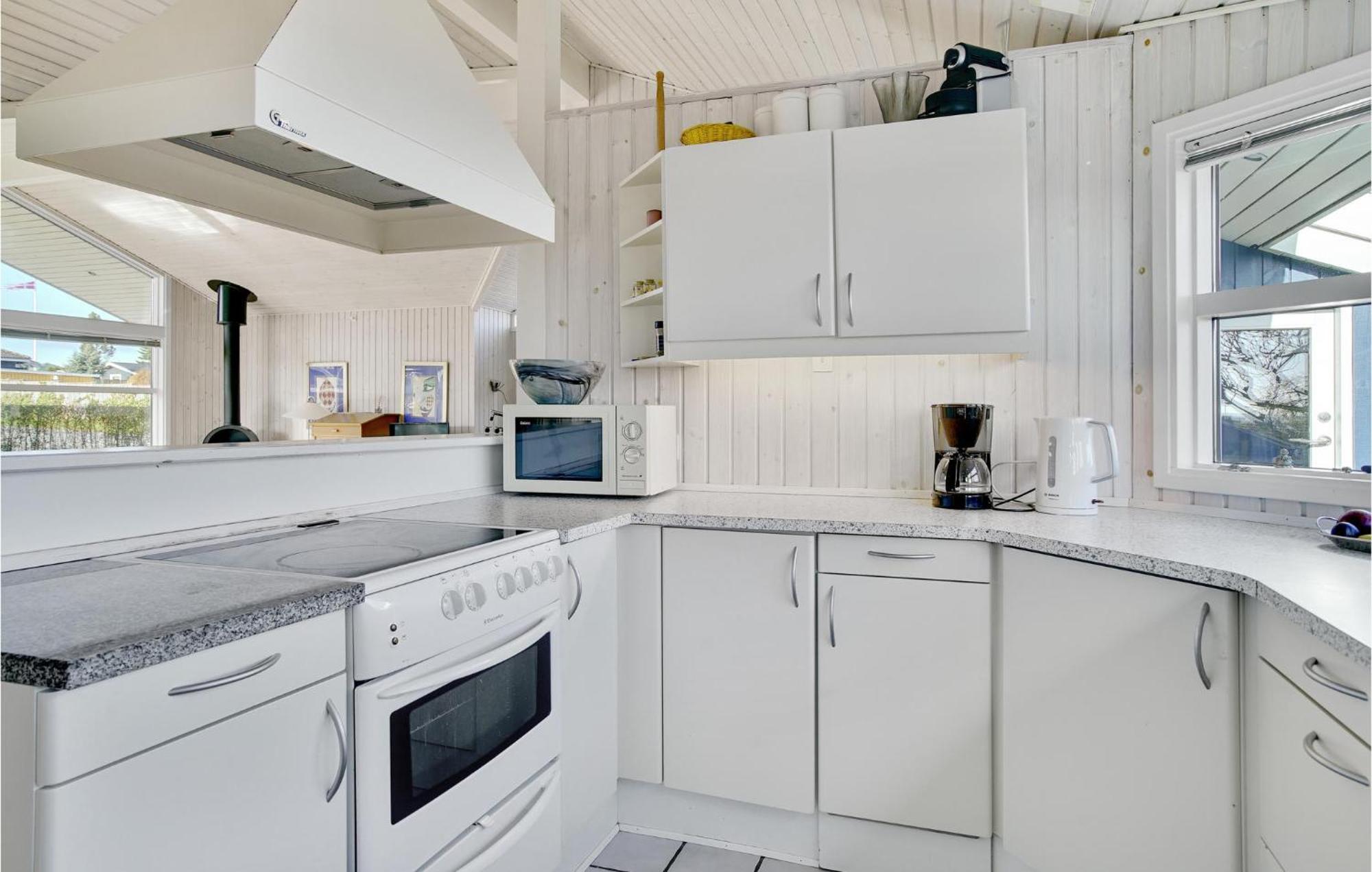 Awesome Home In Stroby With Wifi ภายนอก รูปภาพ